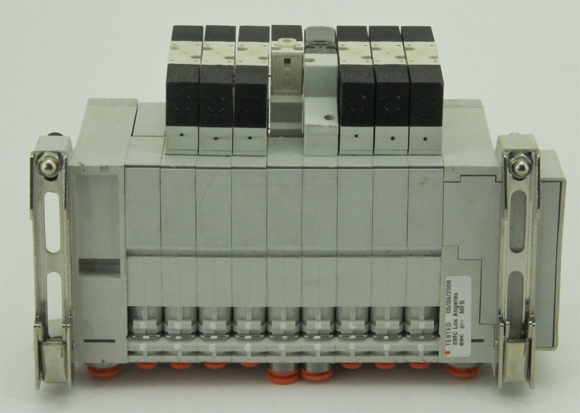 10109 SMC 18 SLOTS PNEUMATIC MANIFOLD, 60-255760-00 US21264 | eBay